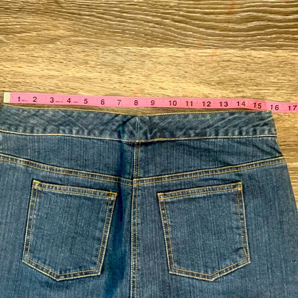 INC - Denim Skirt Hi-Low Hem Jean Skirt Navy Lace Appliqué - Picture 3 of 7